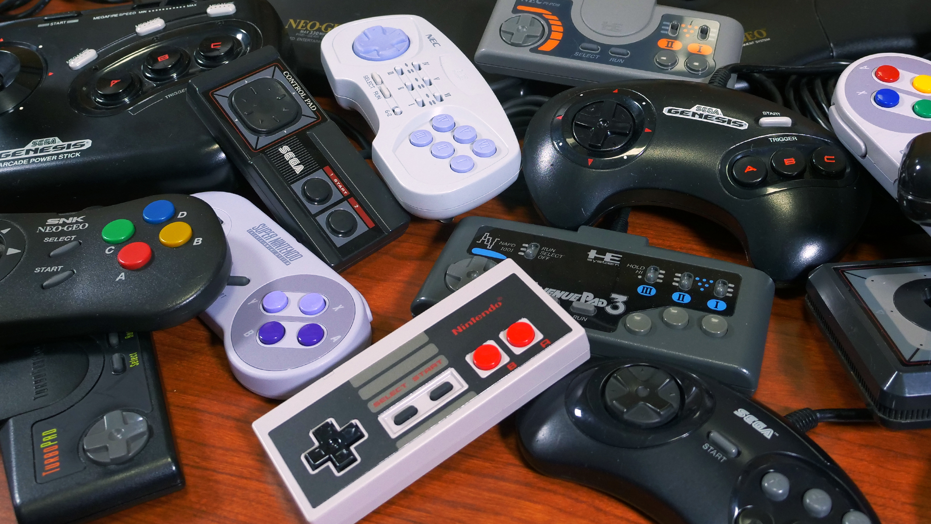 A Look at First-Party Controllers from Famicom to Neo Geo